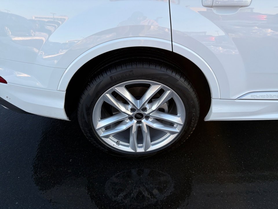 Certified 2025 Audi Q7 3.0T Premium Plus w/ Premium Plus Package image 23