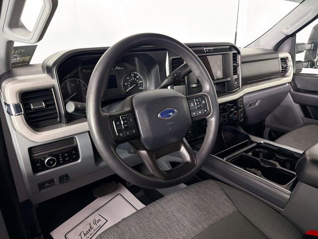 Used 2025 Ford F450 XLT w/ 360-Degree Camera Package image 9