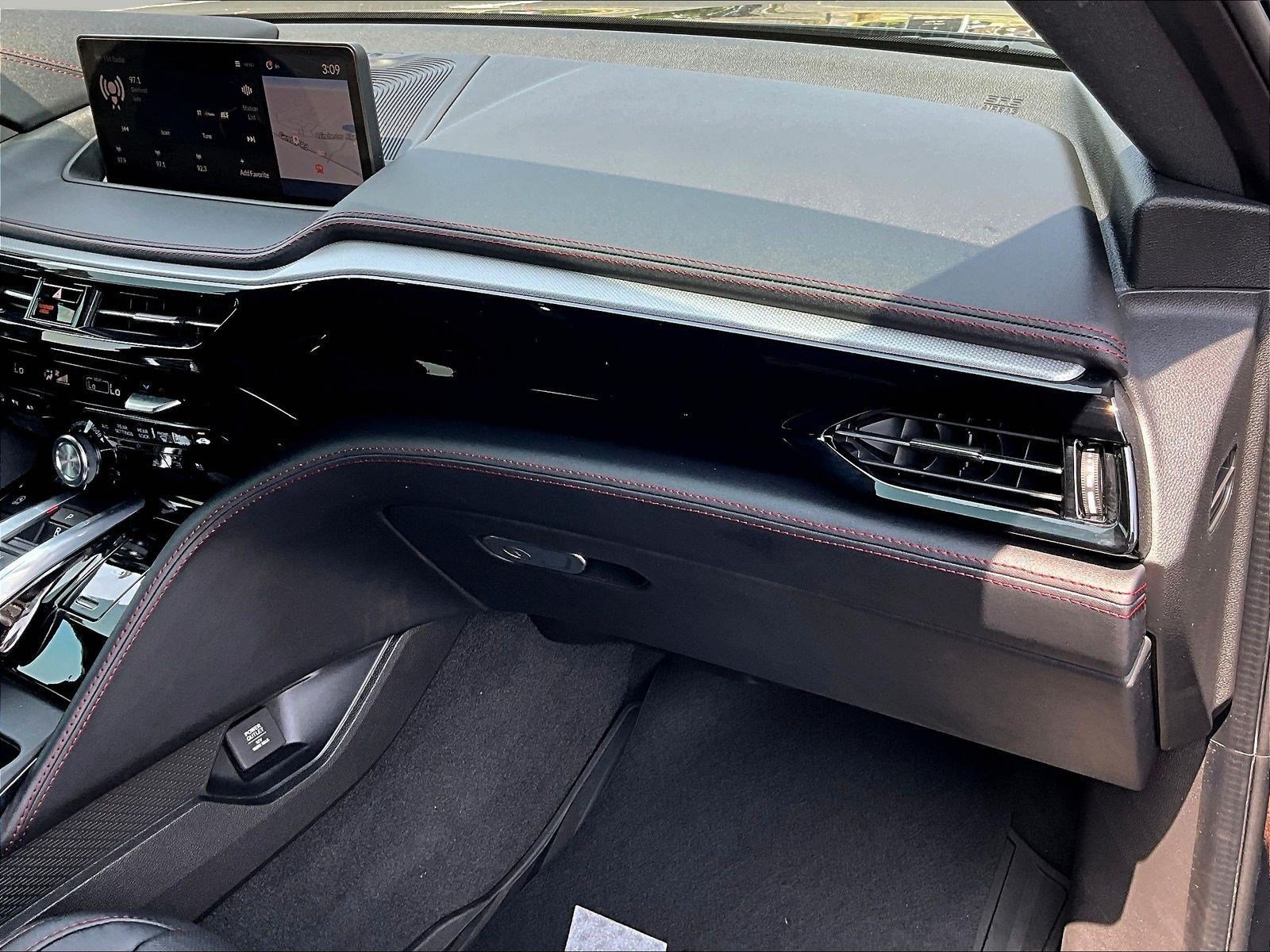 Used 2022 Acura MDX A-Spec AWD/4WD image 27