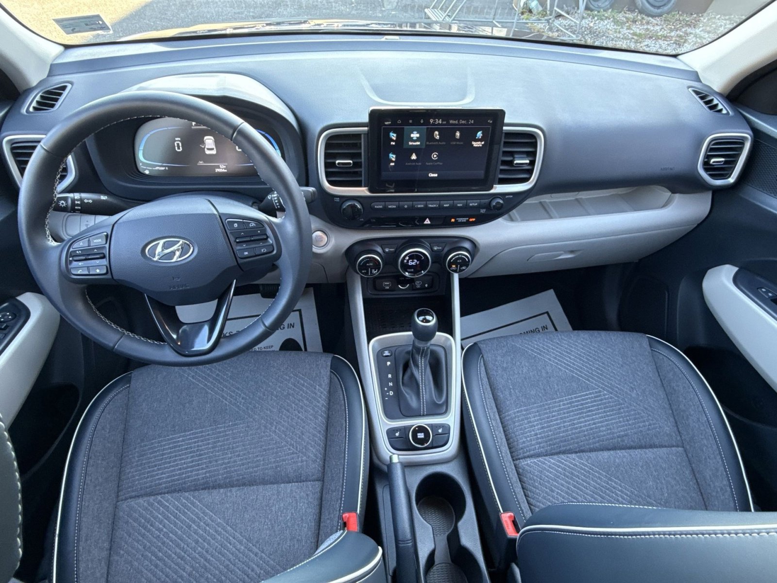 Certified 2023 Hyundai Venue Limited image 23