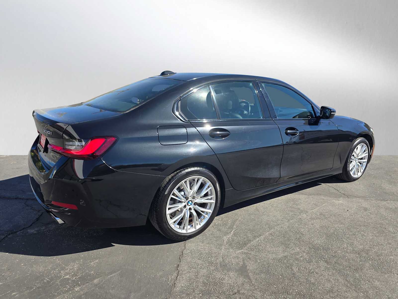 Used 2023 BMW 330i Sedan w/ Driving Assistance Package image 3