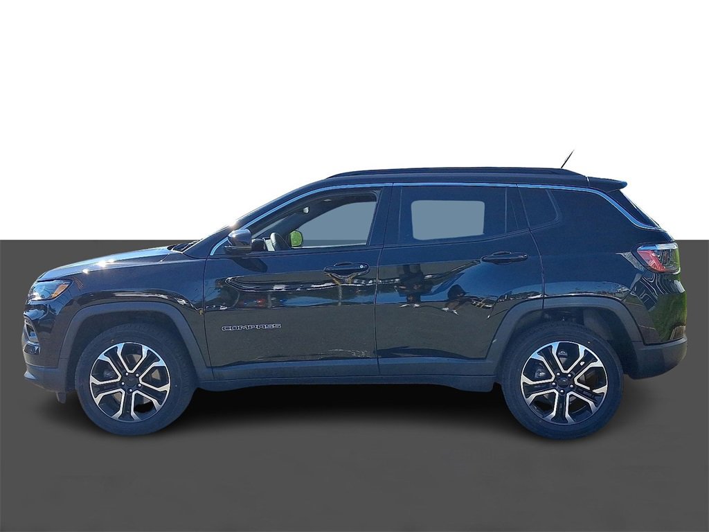 Used 2023 Jeep Compass Limited image 4