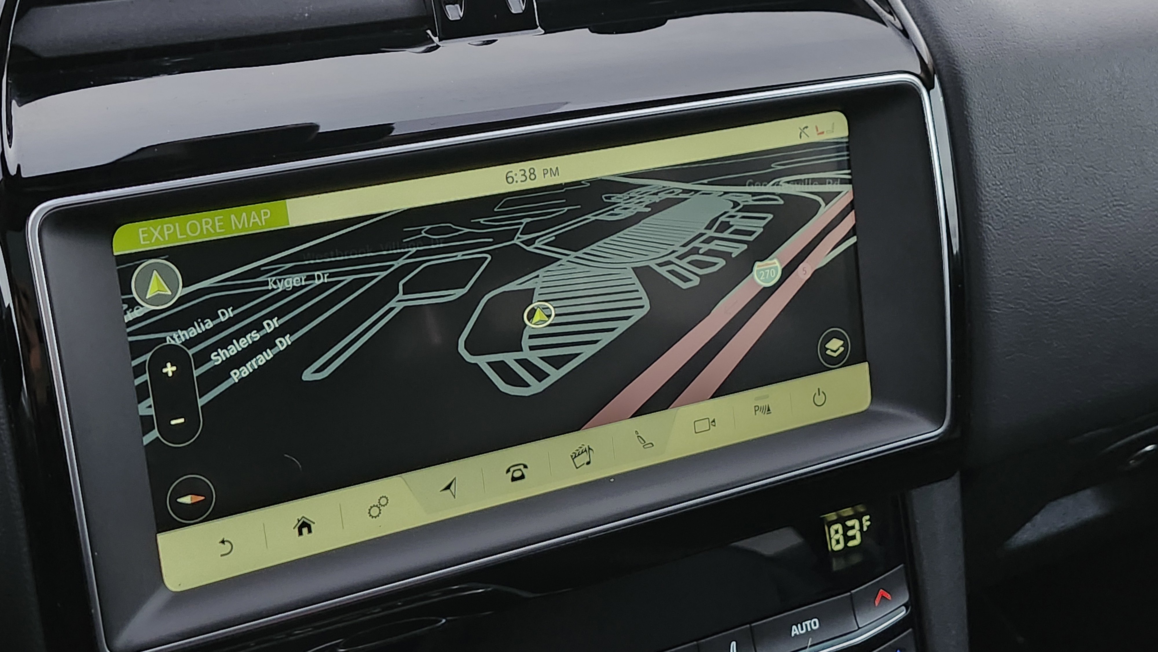 Used 2020 Jaguar F-PACE Premium image 28