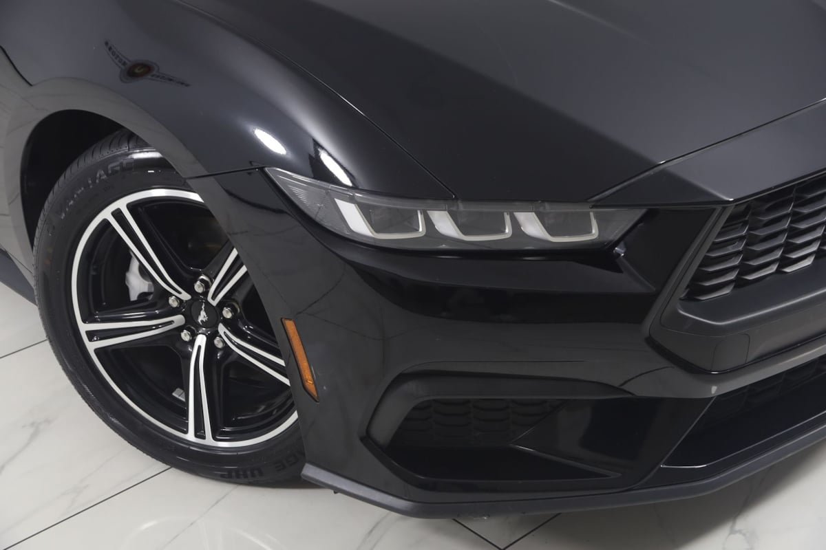 Used 2024 Ford Mustang Premium RWD image 17