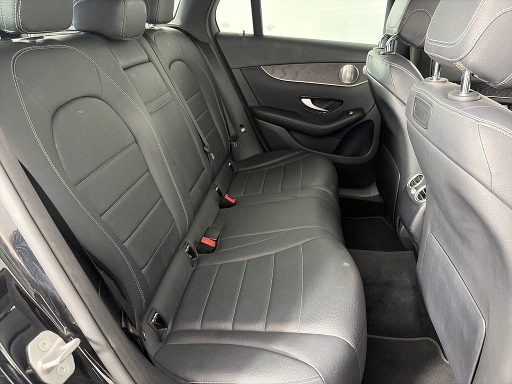 Used 2018 Mercedes-Benz GLC 300 4MATIC image 29