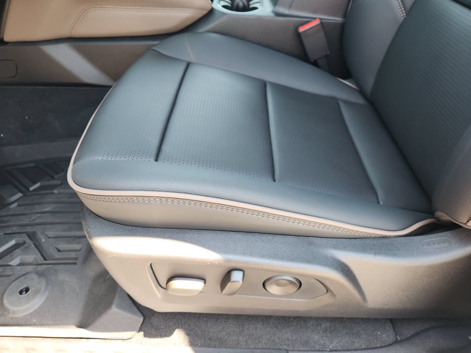 New 2026 GMC Canyon Denali AWD/4WD image 29