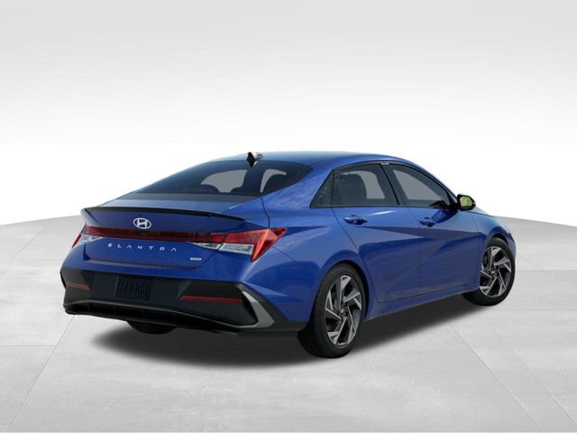 New 2025 Hyundai Elantra SEL image 4