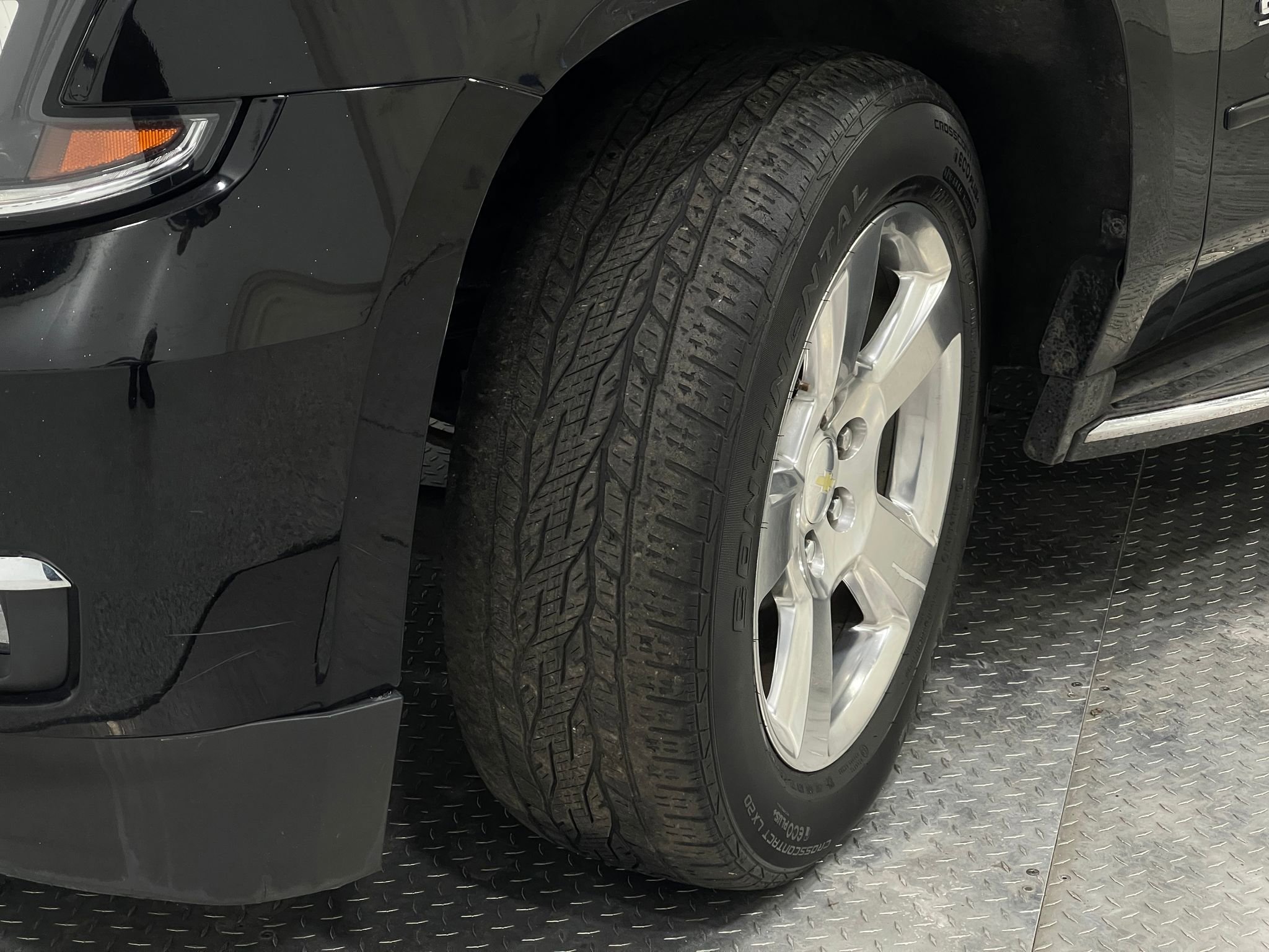 Used 2018 Chevrolet Suburban Premier image 37