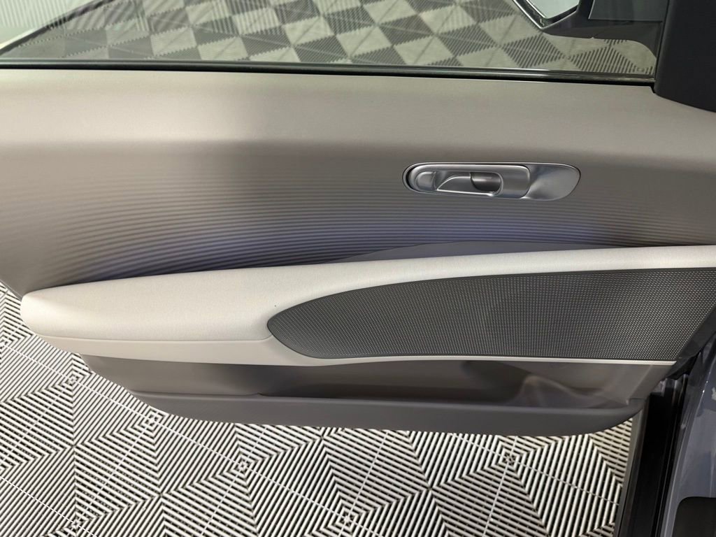 Used 2025 Hyundai Ioniq 6 SEL image 27