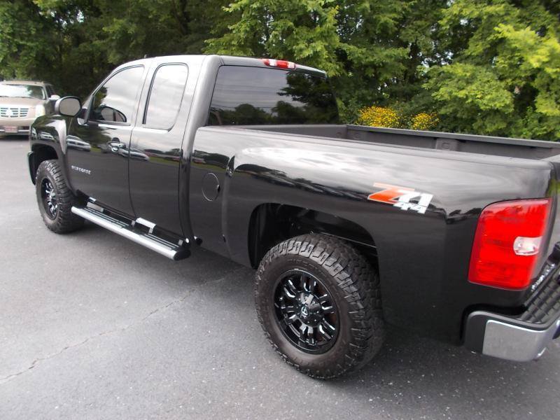 Used 2012 Chevrolet Silverado 1500 LTZ w/ LTZ Plus Package AWD/4WD image 5