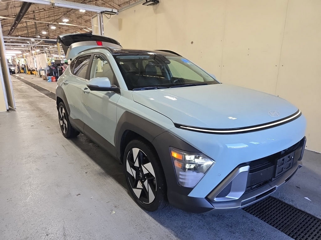 Used 2024 Hyundai Kona Limited FWD image 3