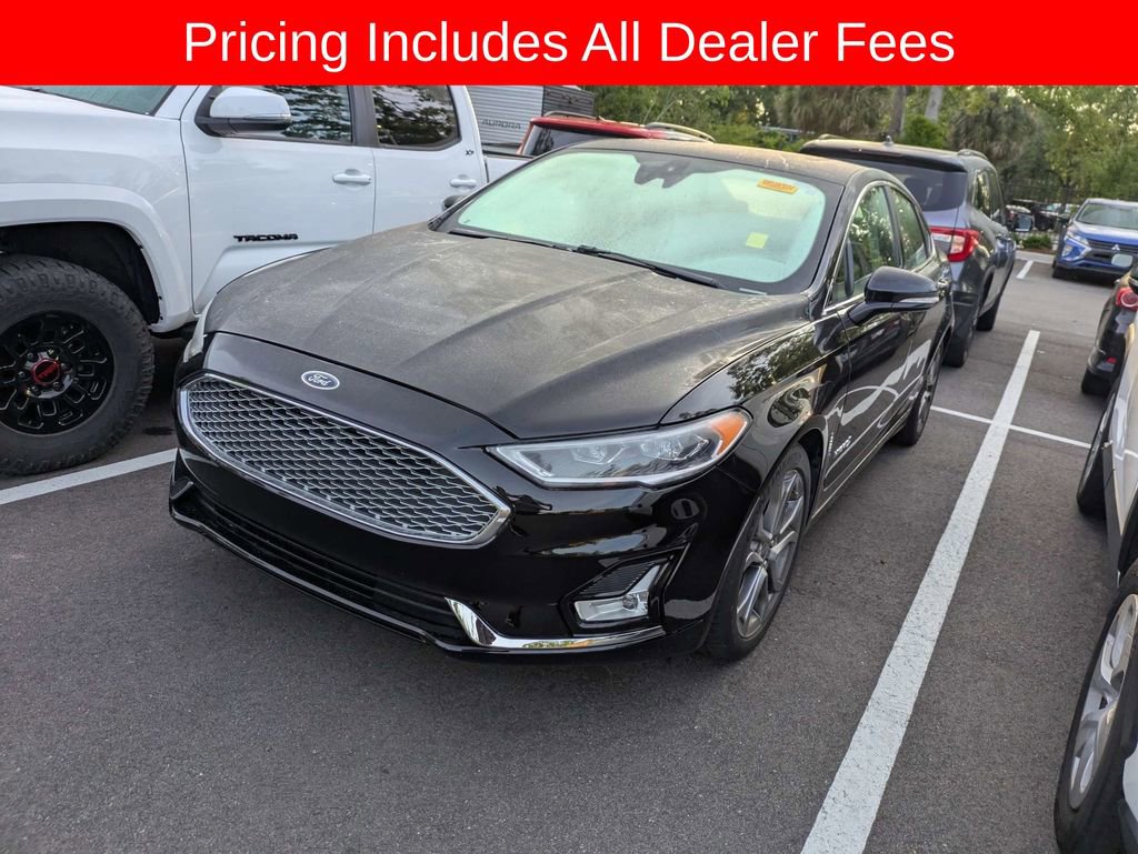Used 2019 Ford Fusion Titanium FWD image 3