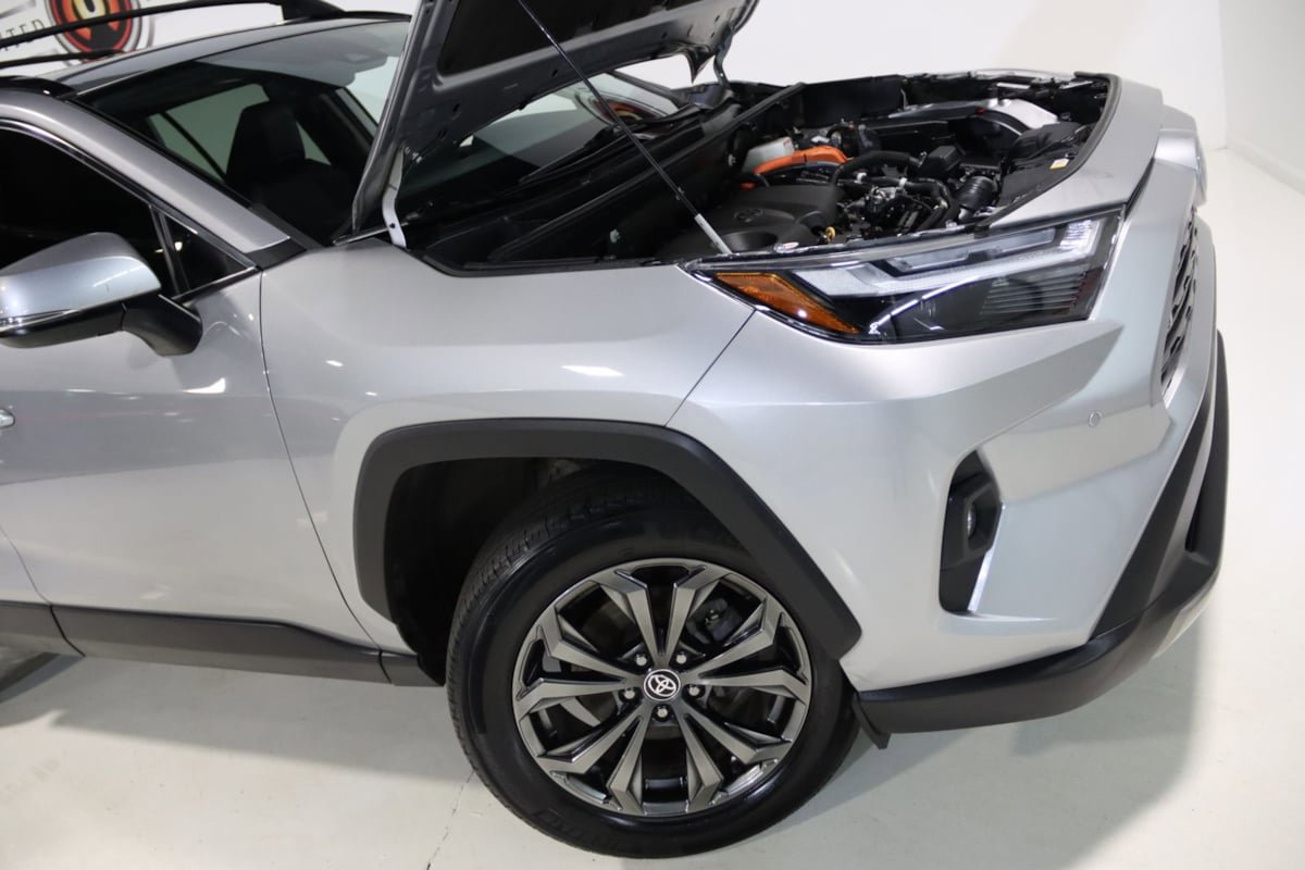 Used 2022 Toyota RAV4 Limited AWD/4WD image 64