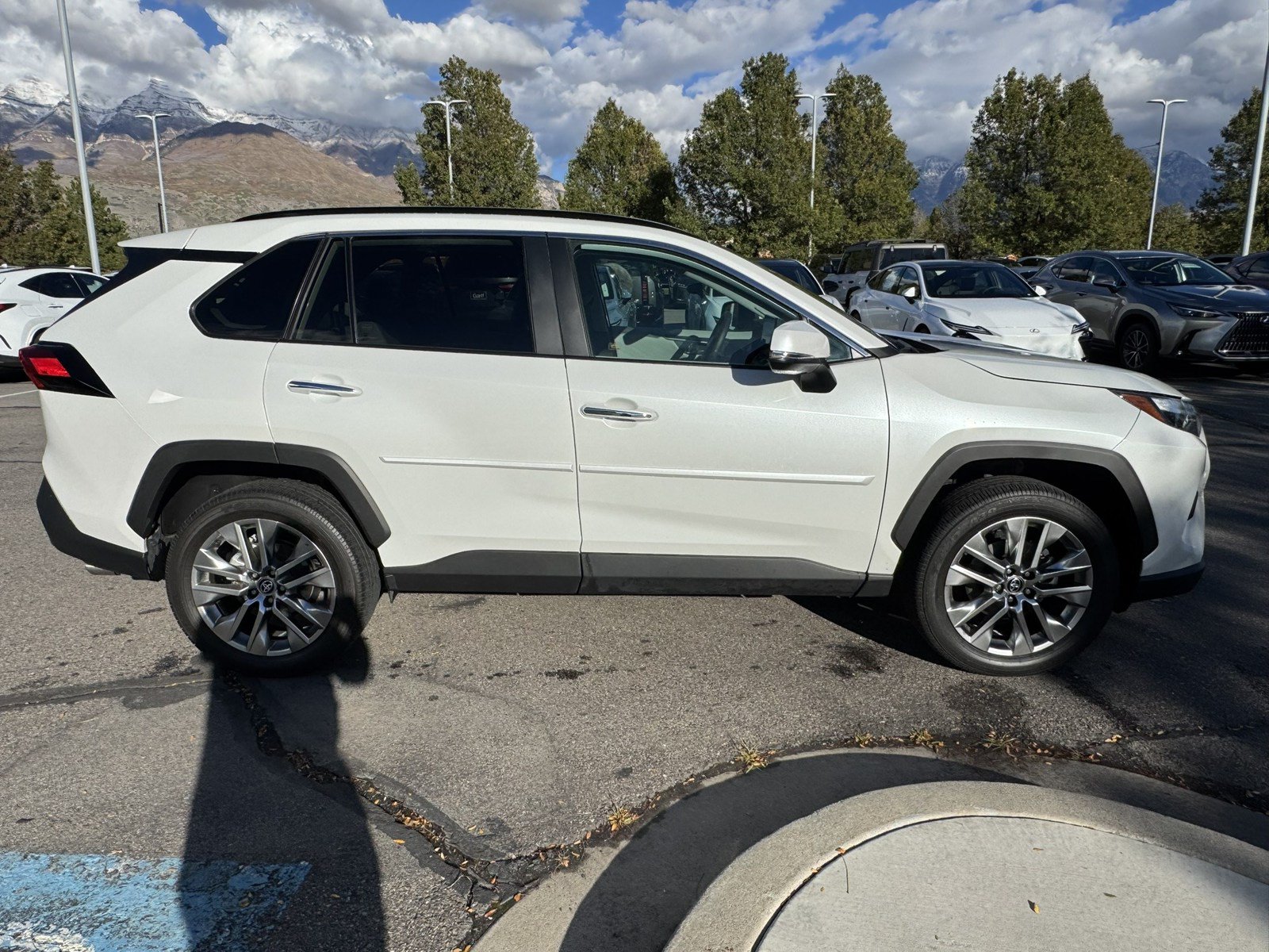 Used 2023 Toyota RAV4 Limited AWD/4WD image 8