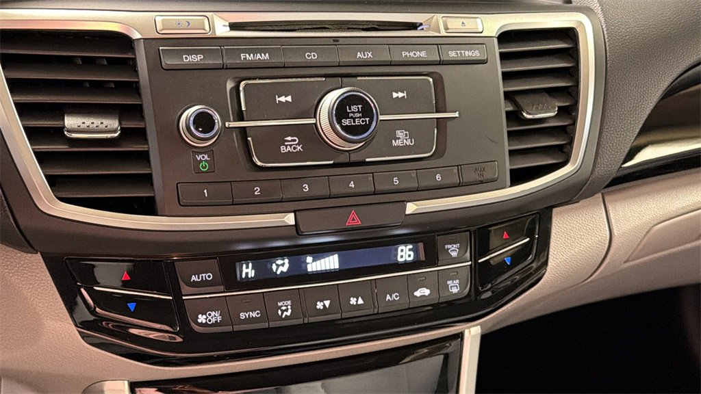 Used 2017 Honda Accord LX image 27