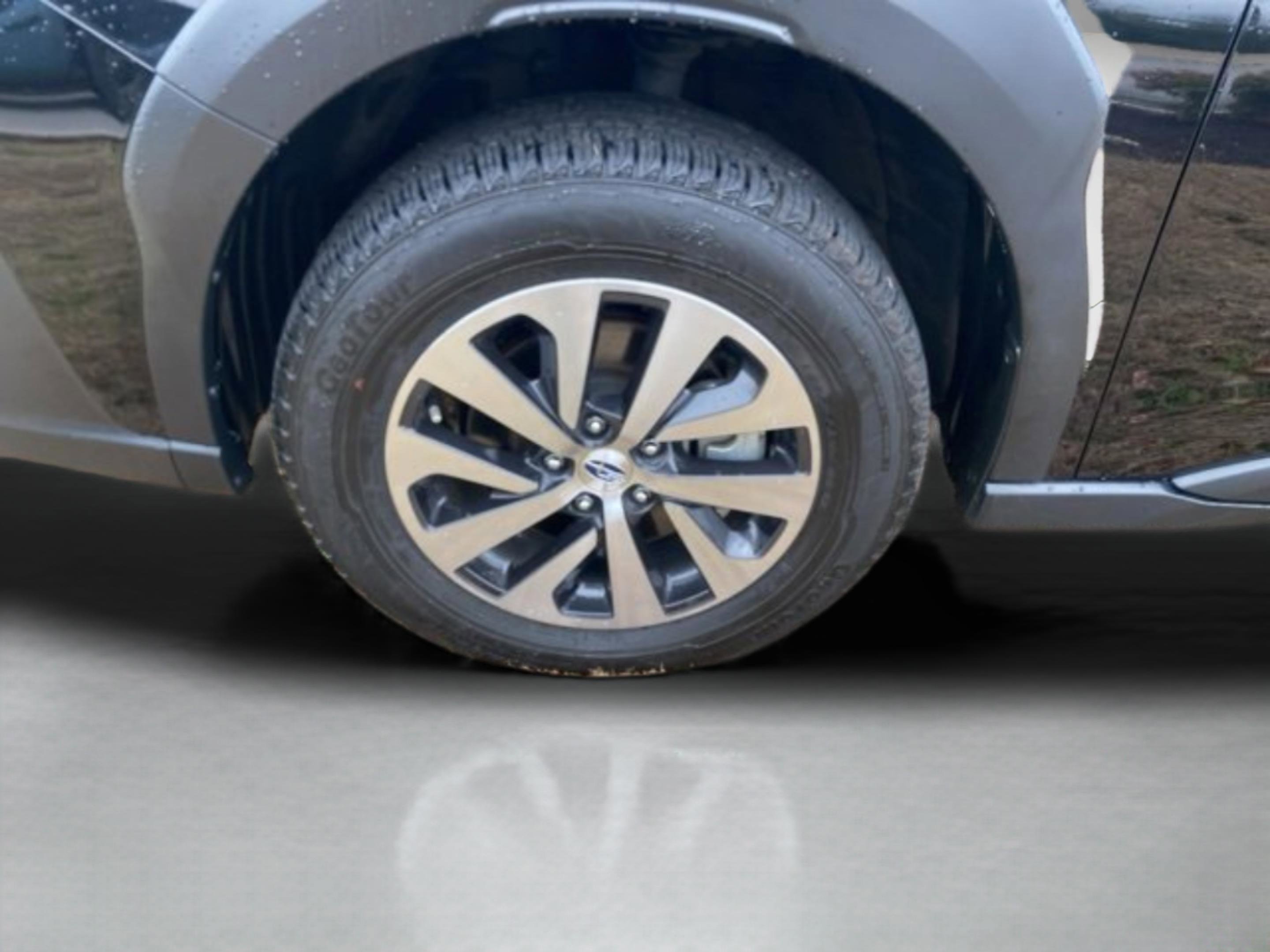 Used 2024 Subaru Outback Premium w/ Popular Package #1A image 12