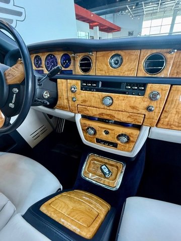 Used 2009 Rolls-Royce Phantom Sedan RWD image 21