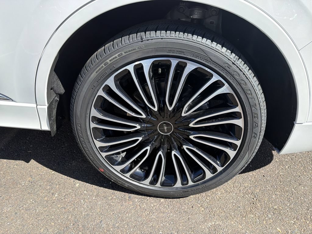 New 2026 Lincoln Aviator Black Label w/ Dynamic Handling Package AWD/4WD image 5