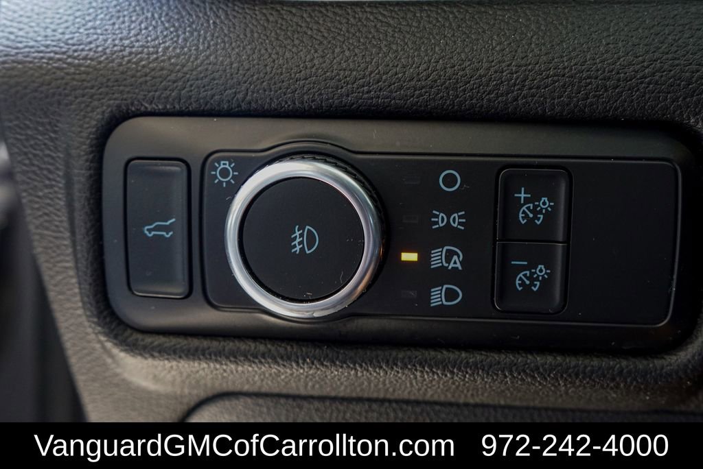 Used 2024 Ford Explorer XLT w/ Equipment Group 202A image 20