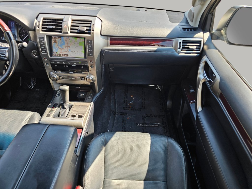 Used 2018 Lexus GX 460 Premium w/ Premium Package image 4