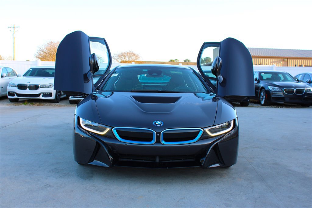 Used 2015 BMW i8 image 4