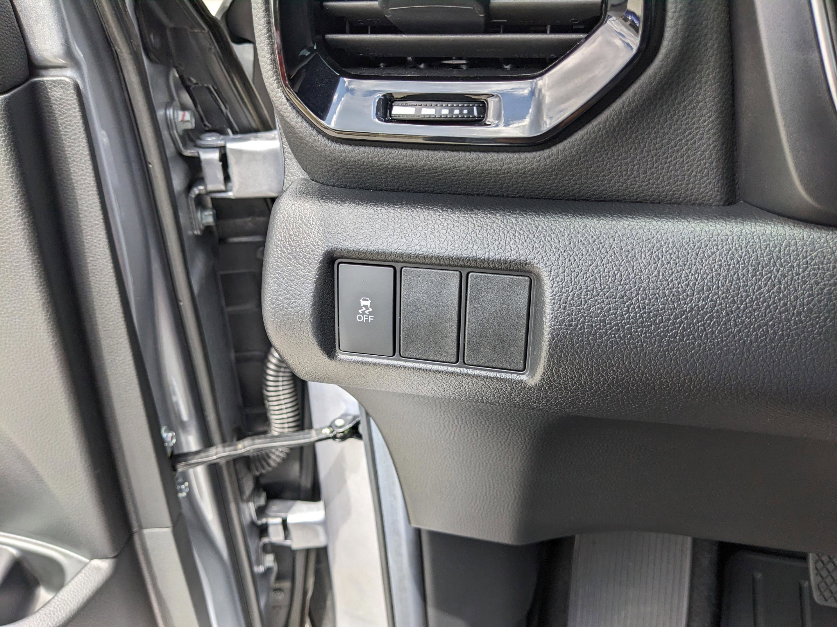 Used 2025 Honda Pilot Sport image 32