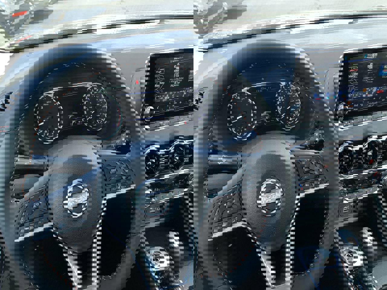 New 2025 Nissan Sentra SR w/ Midnight Edition image 24