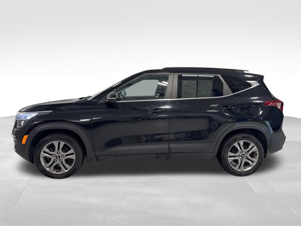 Used 2023 Kia Seltos S w/ Navigation Package AWD/4WD image 44