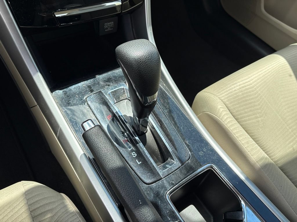 Used 2016 Honda Accord LX image 23