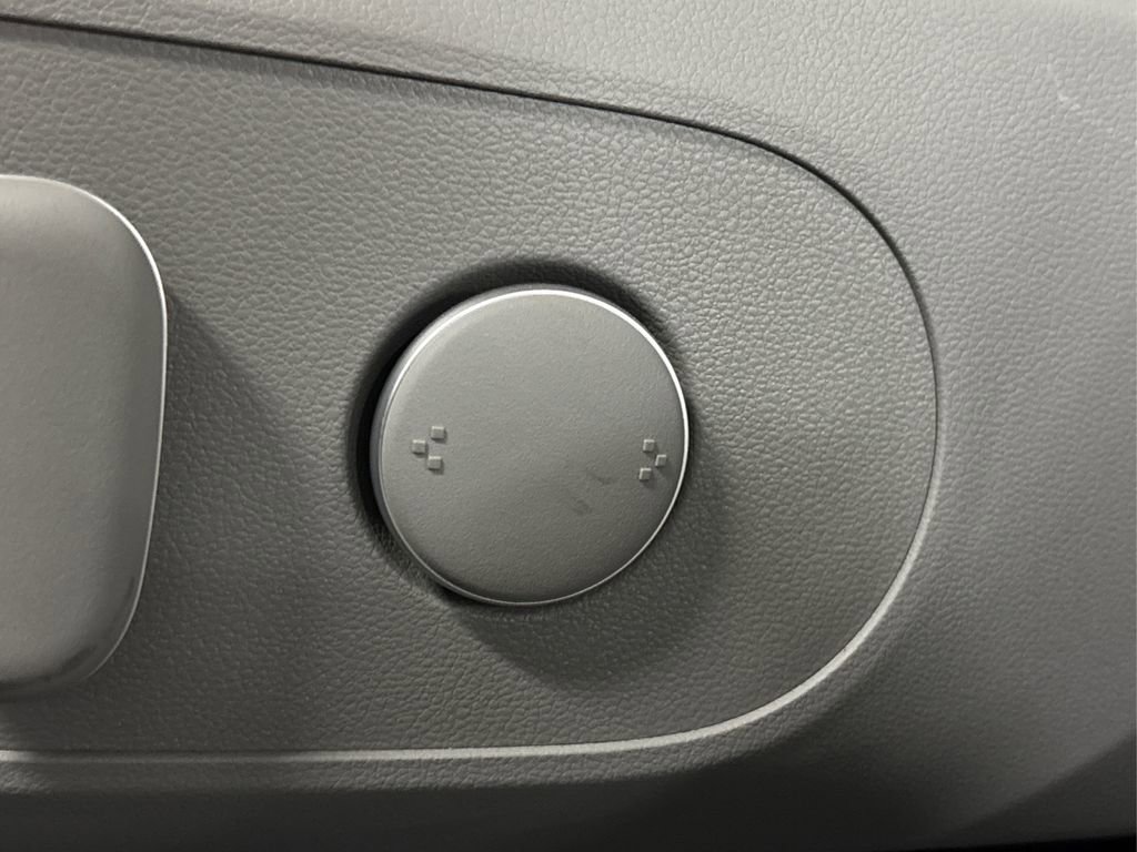 New 2025 Hyundai Ioniq 6 SEL image 15