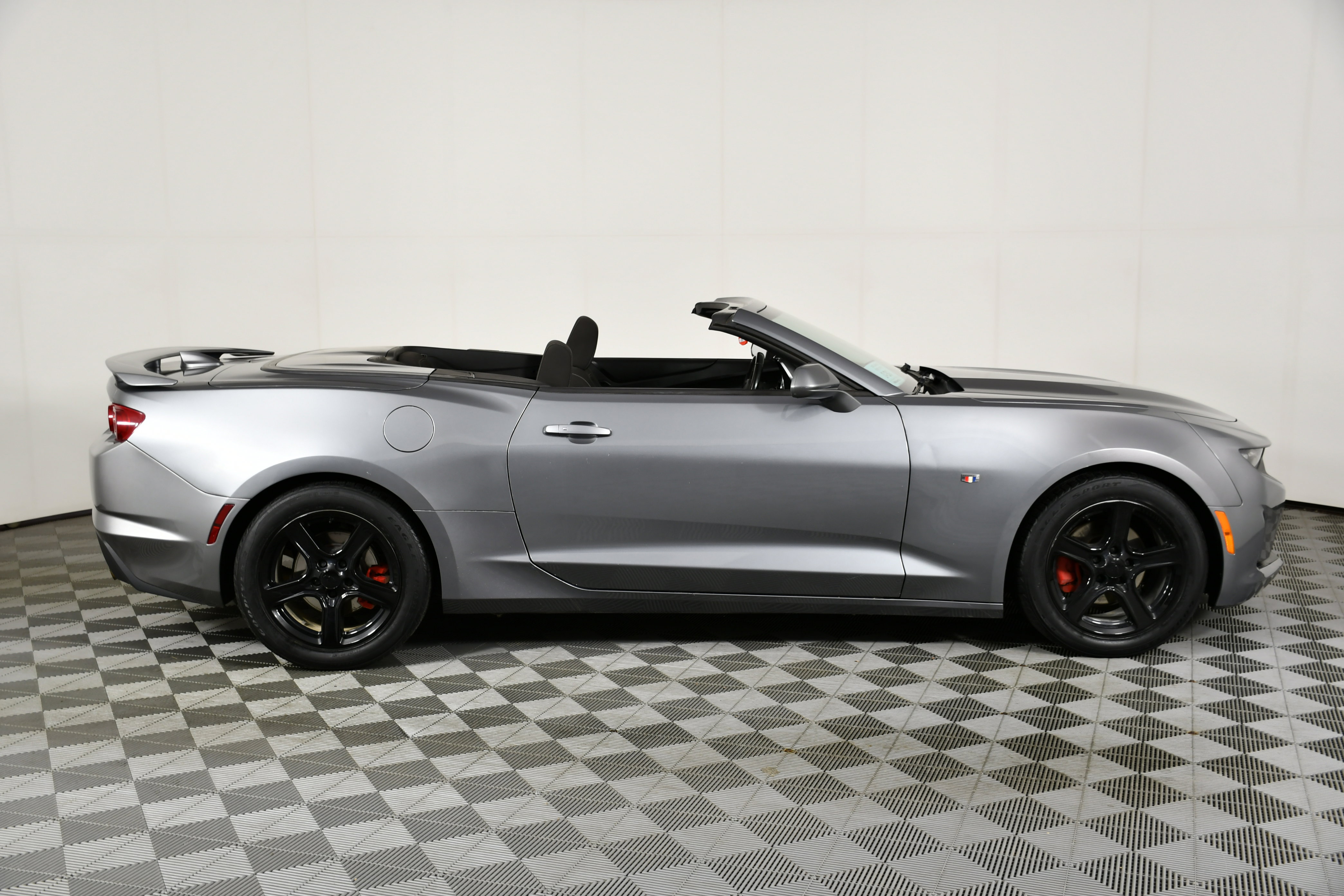 Used 2020 Chevrolet Camaro LT image 5