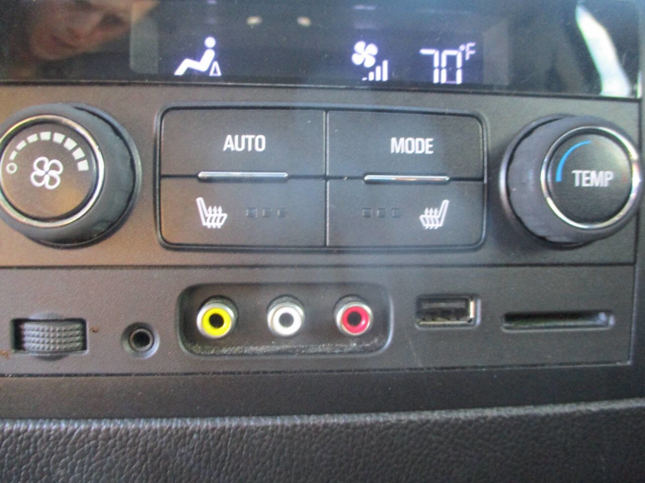 Used 2015 GMC Yukon SLT w/ Open Road Package image 12