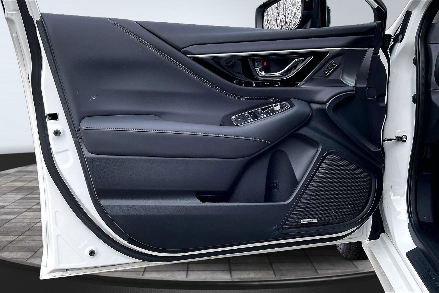 Used 2025 Subaru Legacy Touring XT image 17