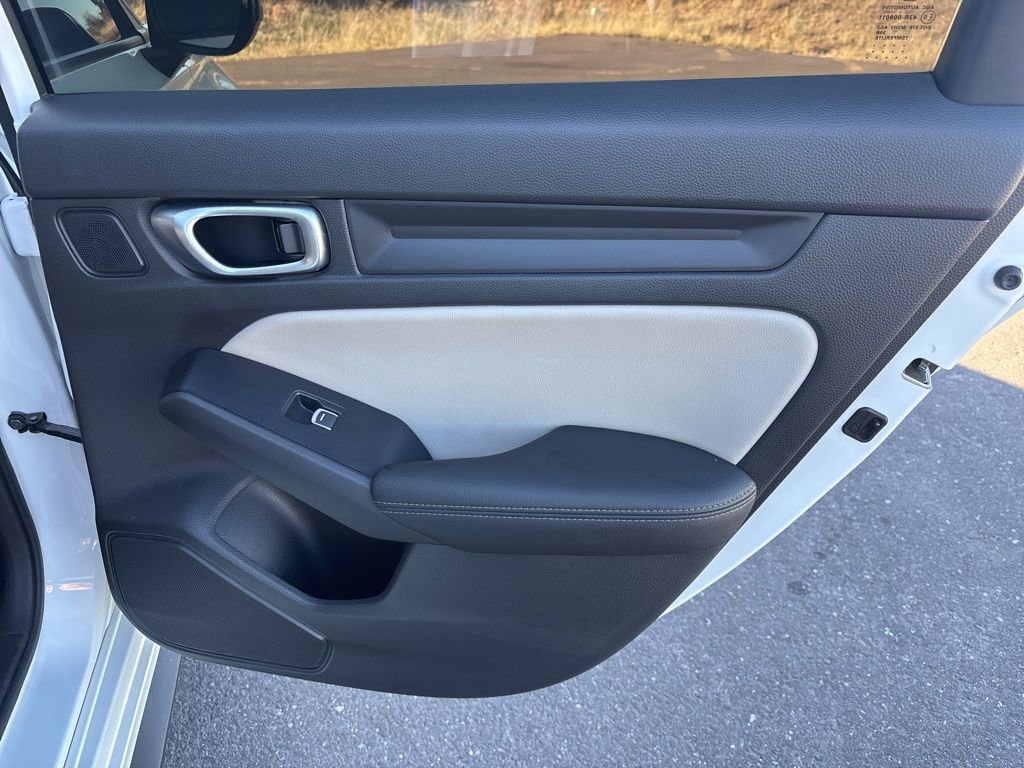 Used 2024 Honda Civic EX-L image 17