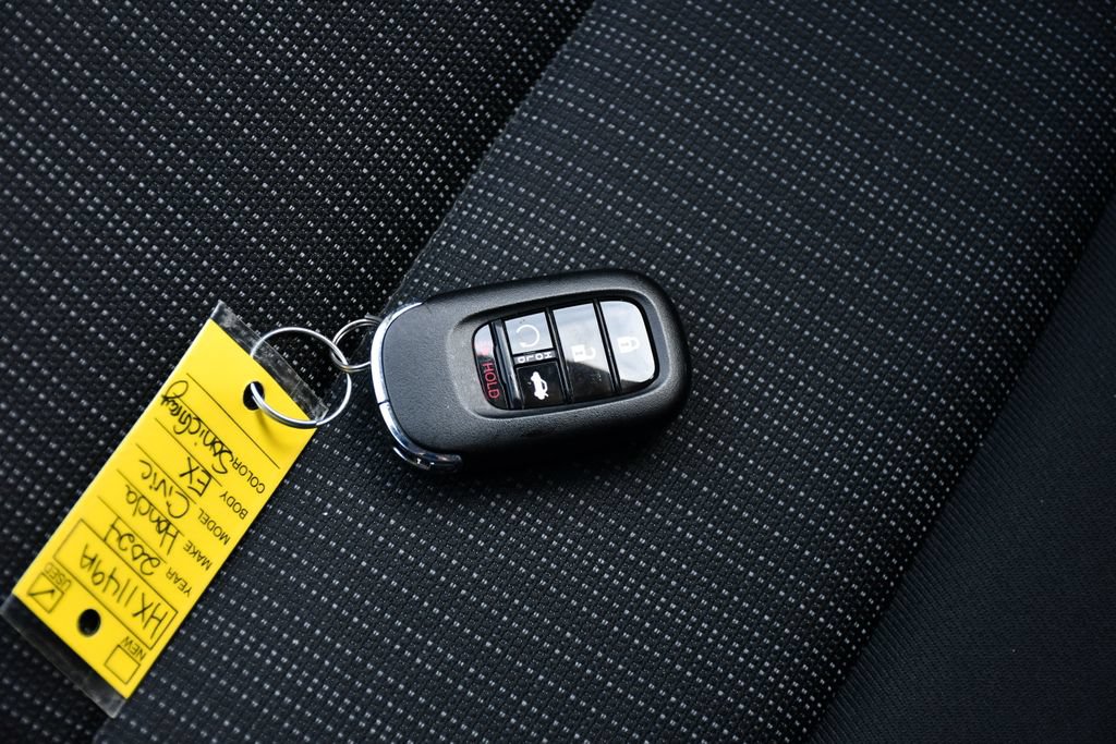 Used 2024 Honda Civic EX image 16