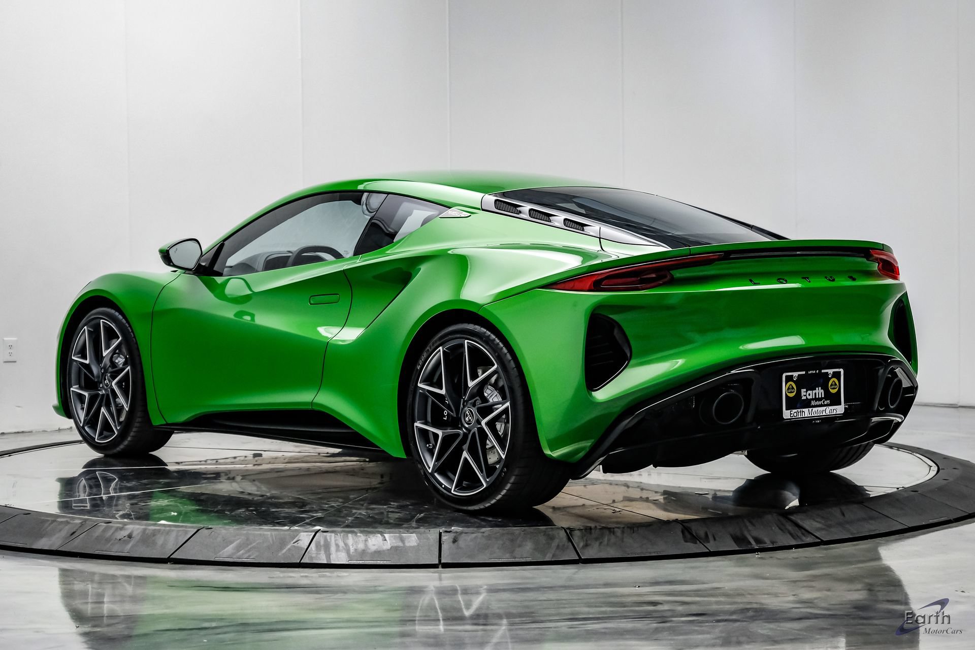 New 2026 Lotus Emira SE RWD image 12