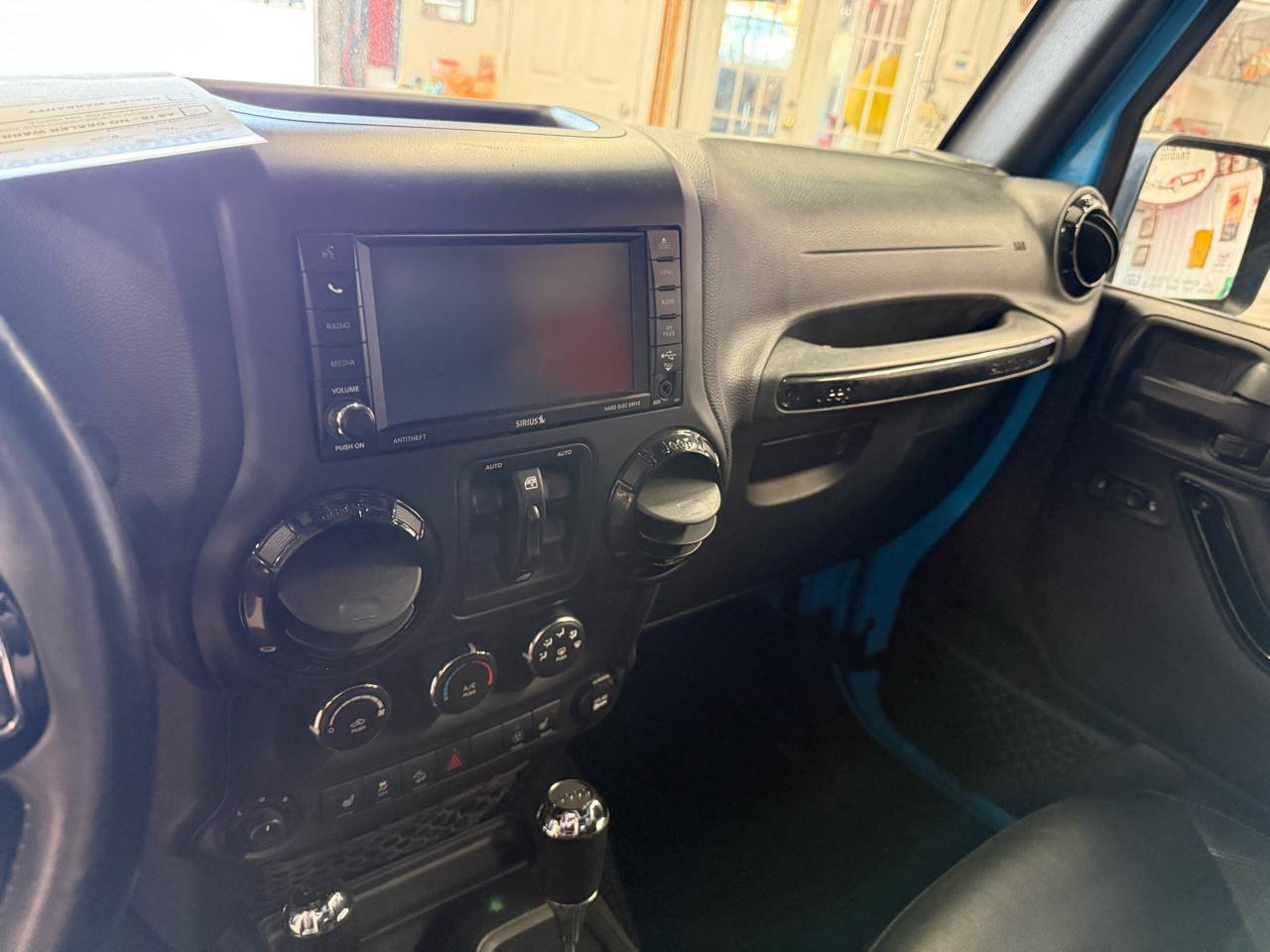 Used 2017 Jeep Wrangler Unlimited Sahara AWD/4WD image 14