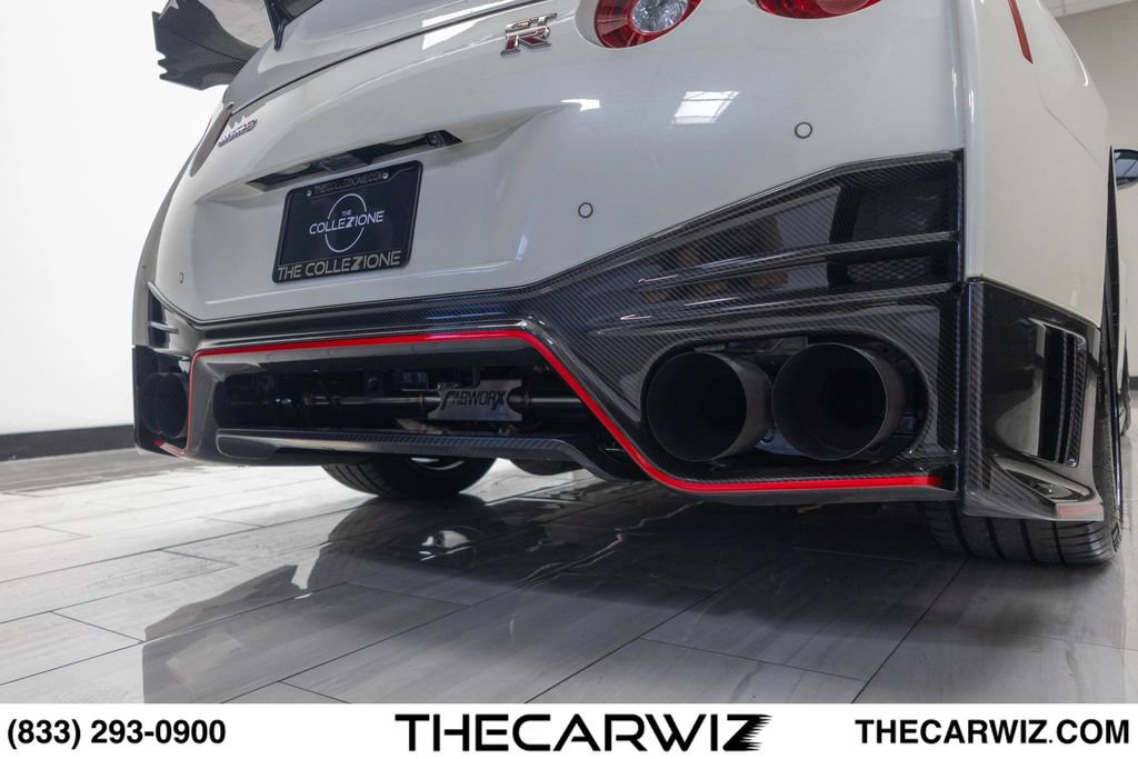 Used 2018 Nissan GT-R NISMO AWD/4WD image 27
