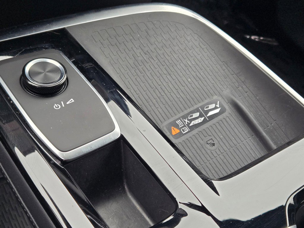 Certified 2025 Buick Enclave Preferred image 31