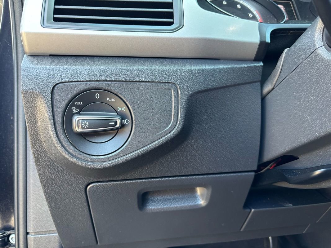 Used 2021 Volkswagen Atlas S image 29