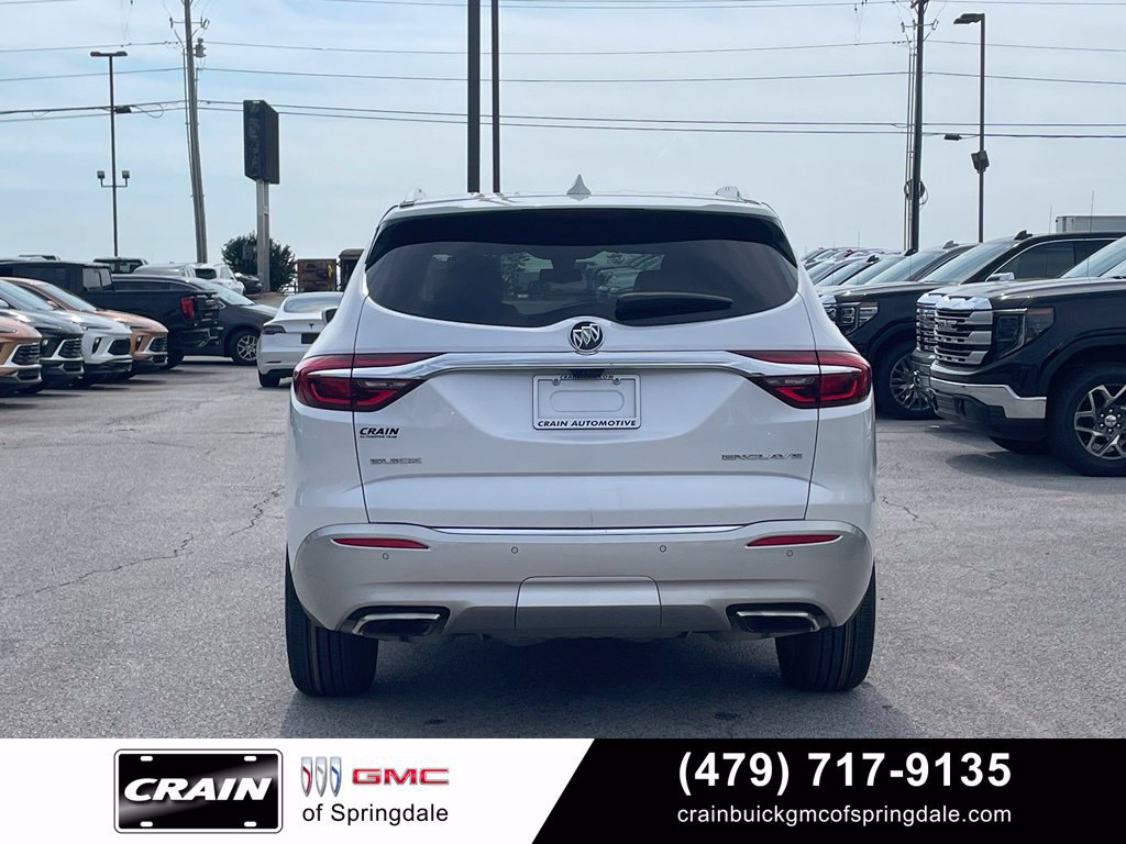 Used 2018 Buick Enclave Avenir w/ Avenir Technology Package FWD image 6
