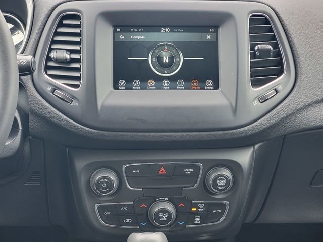 Certified 2021 Jeep Compass Latitude image 28