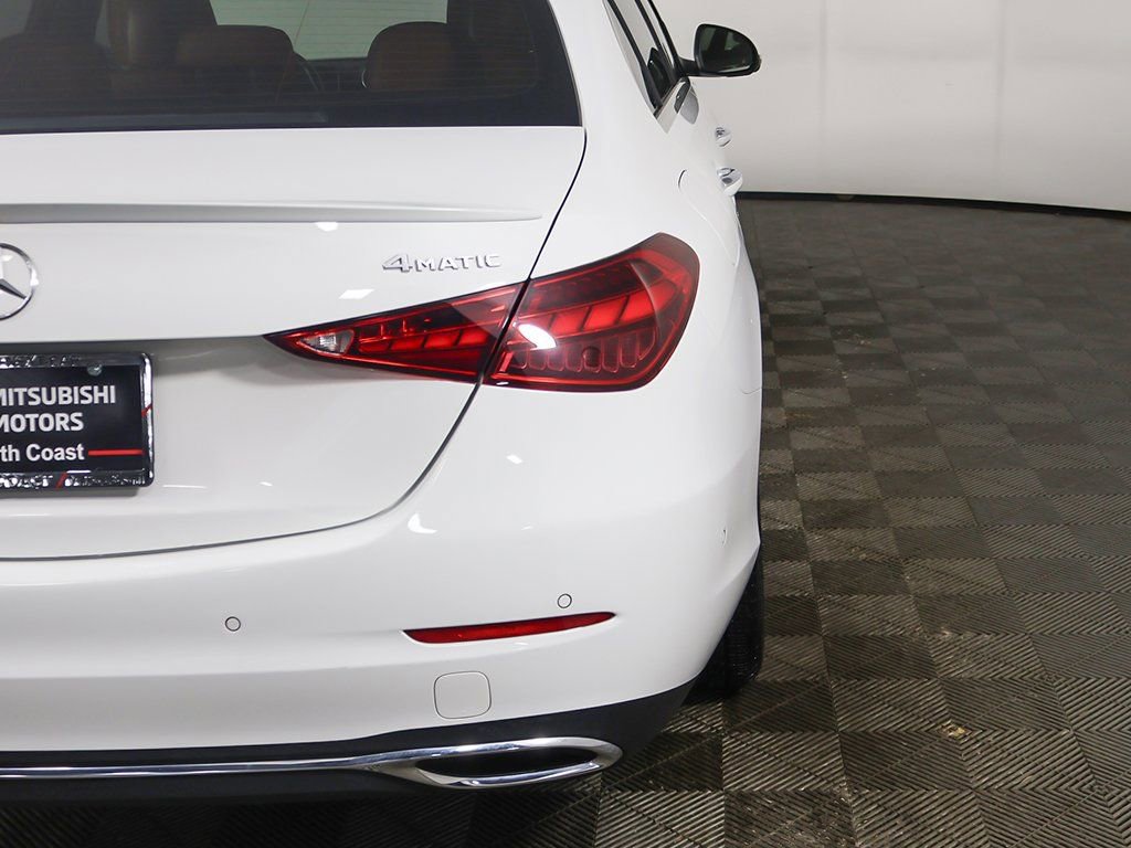 Used 2023 Mercedes-Benz C 300 4MATIC Sedan w/ Exclusive Trim Package image 18