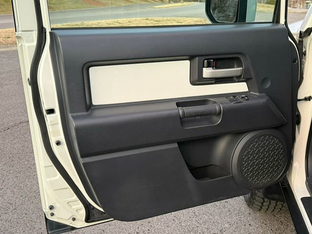 Used 2011 Toyota FJ Cruiser 4WD image 20