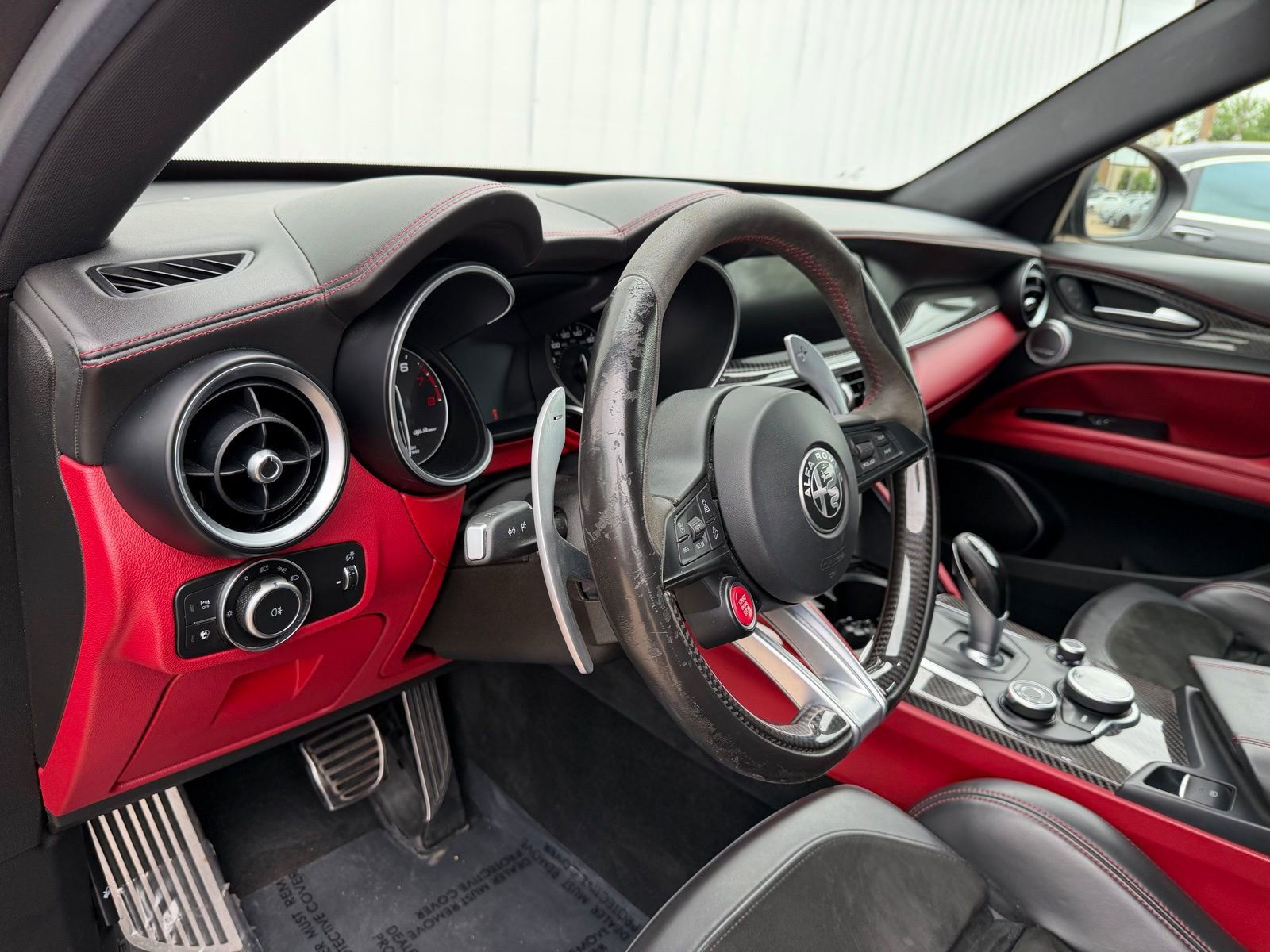 Used 2018 Alfa Romeo Stelvio Quadrifoglio w/ Driver Assist Dynamic Package image 17