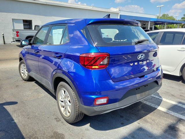 Used 2022 Hyundai Venue SE FWD image 4