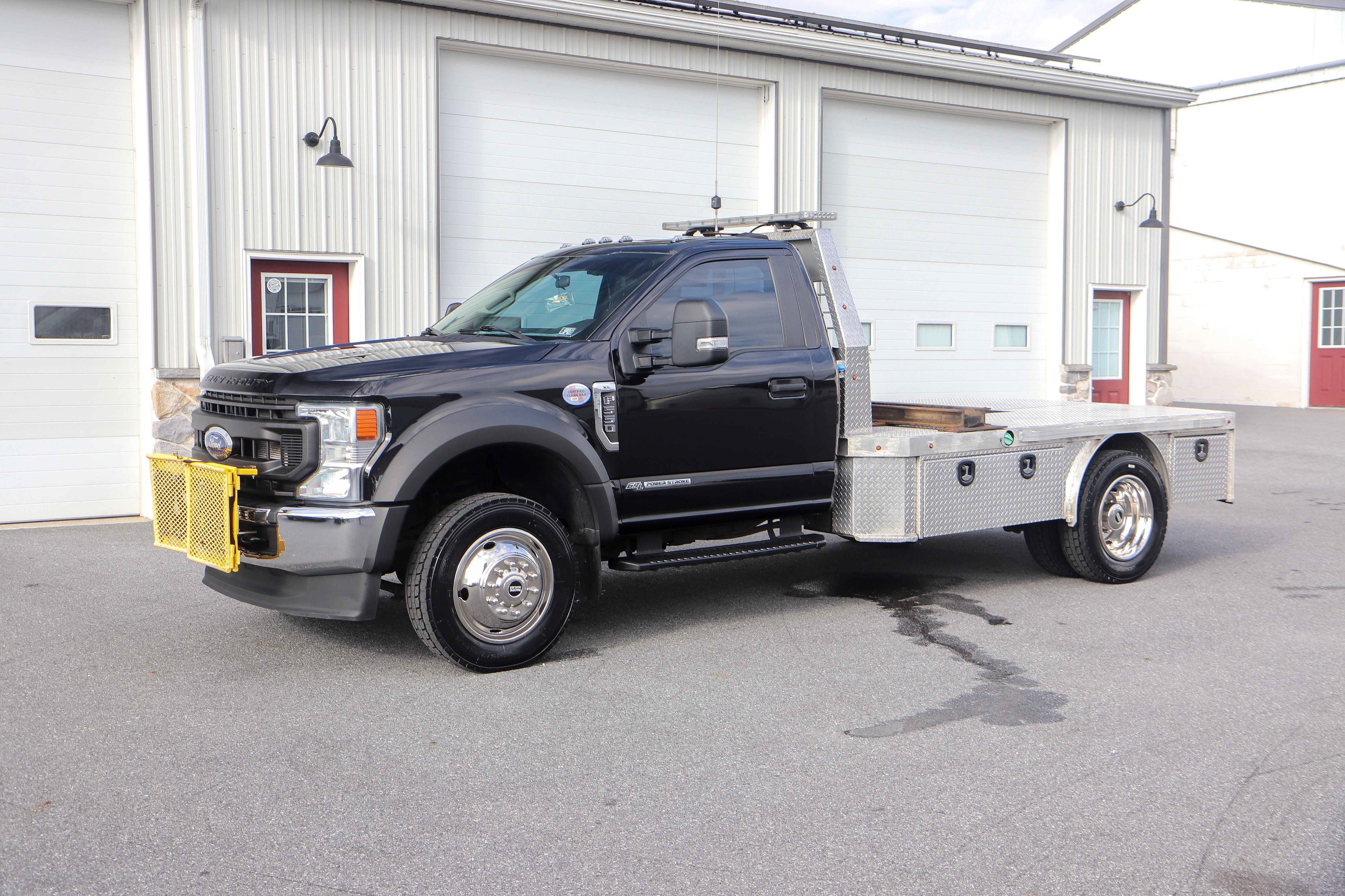 Used 2022 Ford F550 4x4 Regular Cab Super Duty w/ Power Equipment Group image 7