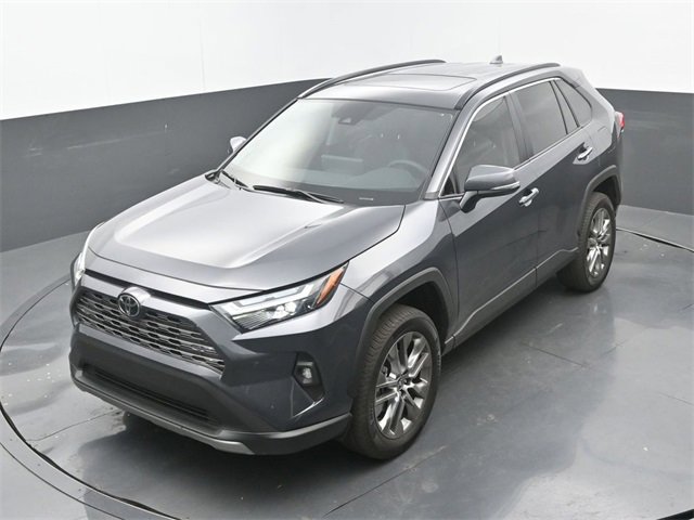 Used 2025 Toyota RAV4 Limited w/ Weather Package image 31