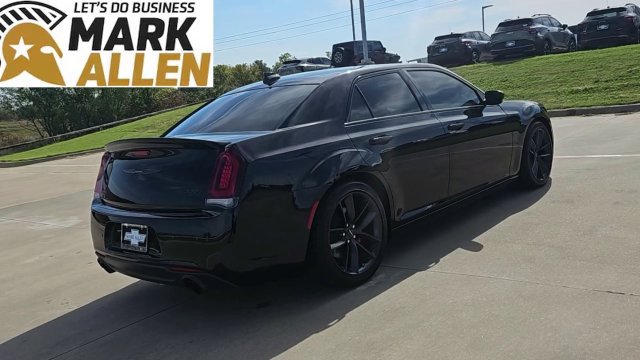 Used 2023 Chrysler 300 C RWD image 8