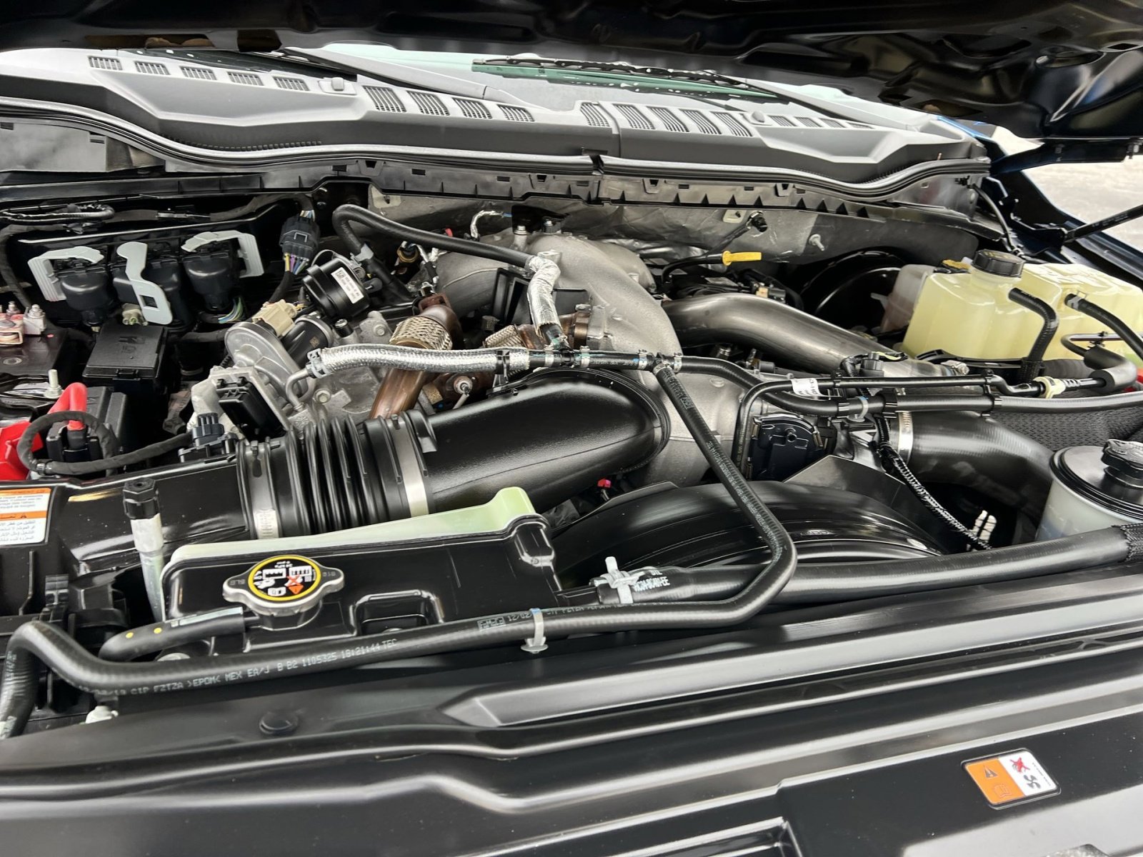 Used 2020 Ford F350 Lariat image 28